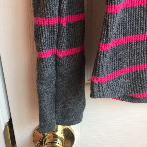 Striped Grey & Pink Faded Glory Sweater Shirt - Picture 3 of 6